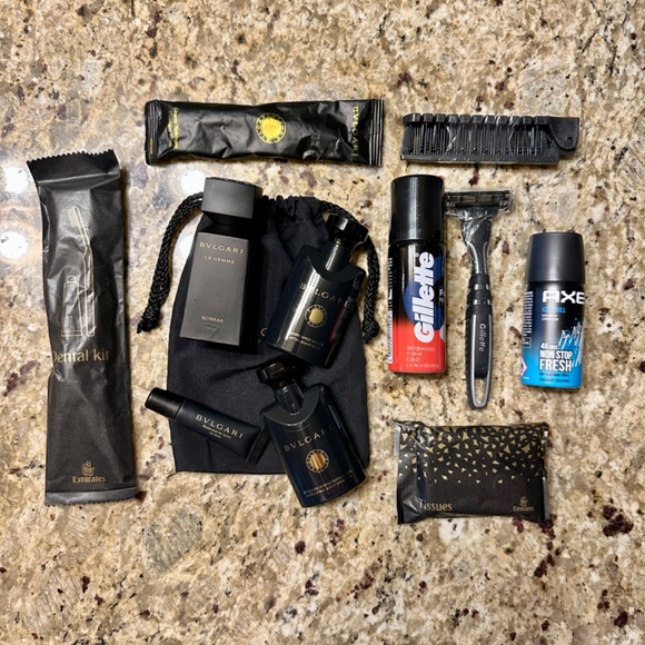 BVLGARI | Emirates First Class Toiletry Pouch for Men - Picture 6 of 7